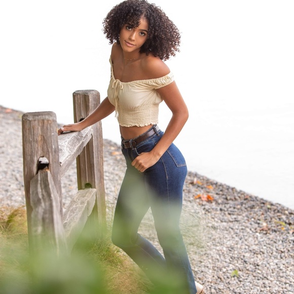 Meet your Posher, Elise - Picture 3 of 4